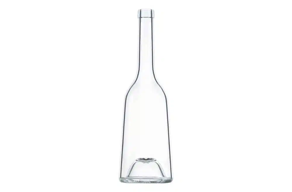 Photographie professionnelle d'une bouteille en verre extra blanc..